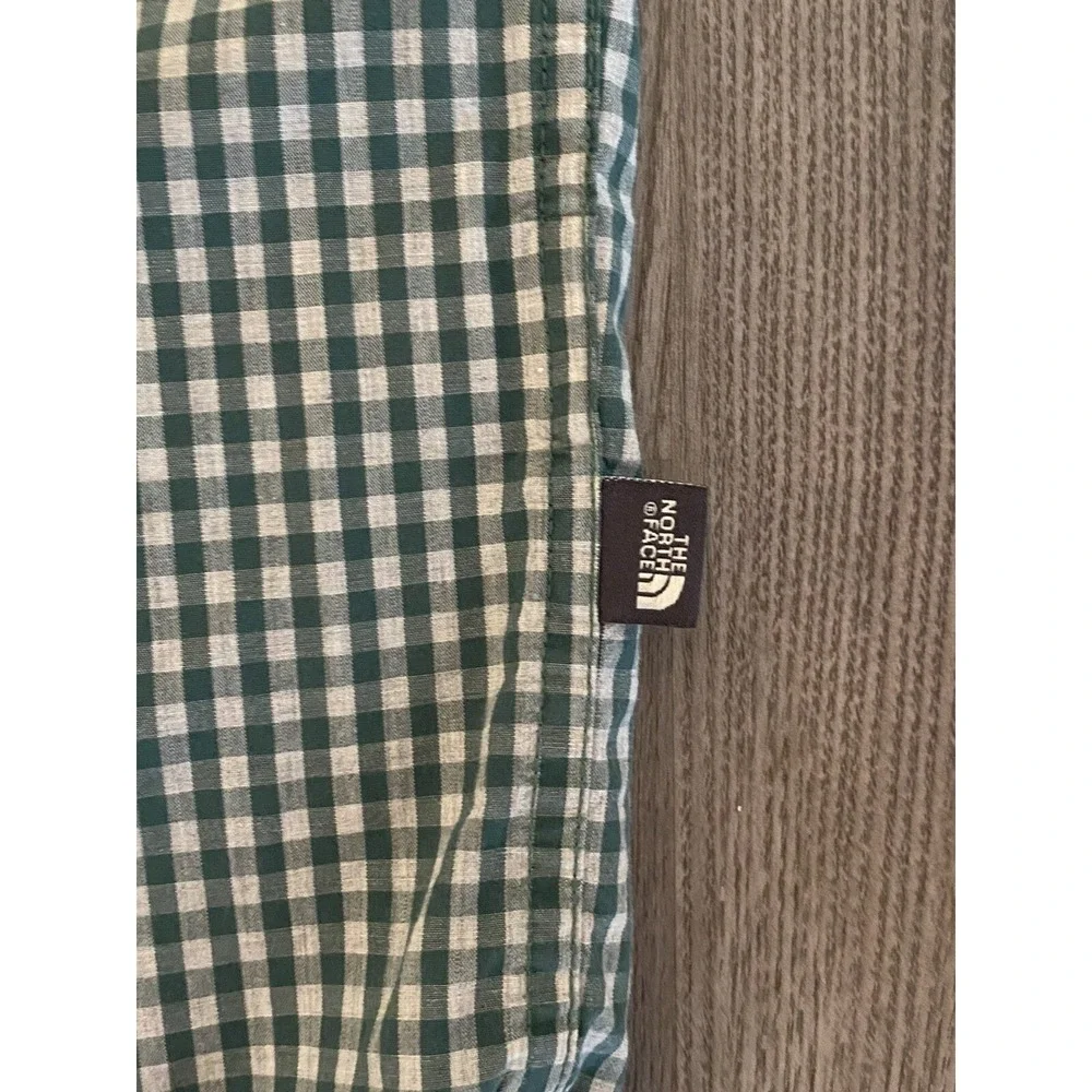 The North Face Gingham Plaid Green Short Sleeve Button Front Shirt Mens Medium